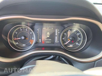 2014 Jeep Cherokee Latitude - miniatura 9