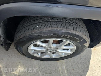 2014 Jeep Cherokee Latitude - miniatura 9