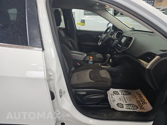 2014 Jeep Cherokee Latitude – miniatura 8