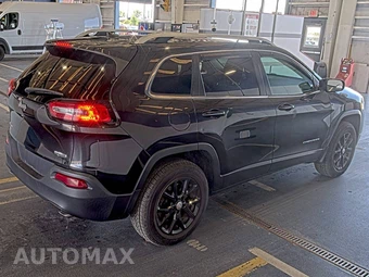 2014 Jeep Cherokee Latitude - miniatura 4