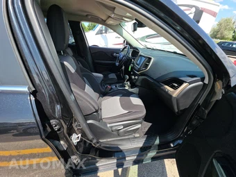 2014 Jeep Cherokee Latitude - miniatura 8