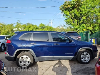 2014 Jeep Cherokee Sport - miniatura 9