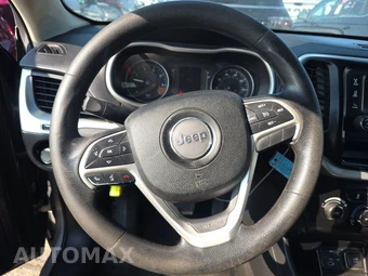 2014 Jeep Cherokee Sport - miniatura 10