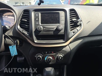 2014 Jeep Cherokee Sport – miniatura 11