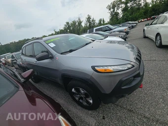 2014 Jeep Cherokee Trailhawk - miniatura 3