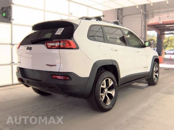 2014 Jeep Cherokee Trailhawk – miniatura 4