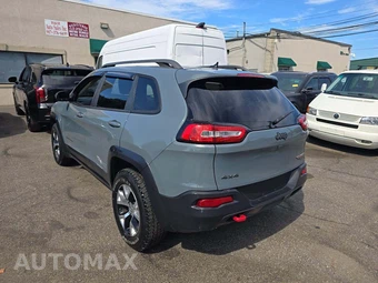 2014 Jeep Cherokee Trailhawk - miniatura 2