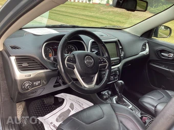 2014 Jeep Cherokee Trailhawk - miniatura 24