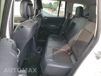 2014 Jeep Compass Latitude - miniatura 13