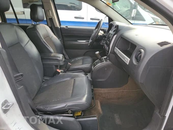 2014 Jeep Compass Latitude - miniatura 8