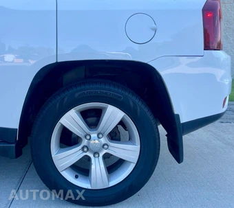 2014 Jeep Compass Latitude - miniatura 22