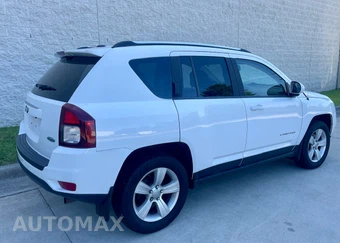 2014 Jeep Compass Latitude - miniatura 3