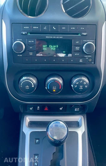 2014 Jeep Compass Latitude - miniatura 9
