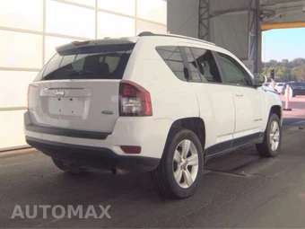 2014 Jeep Compass Latitude – miniatura 2