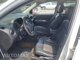 2014 Jeep Compass Latitude – miniatura 7