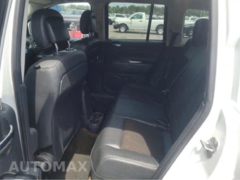 2014 Jeep Compass Latitude – miniatura 8