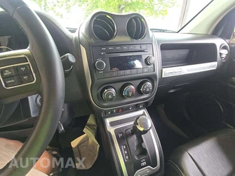 2014 Jeep Compass Latitude – miniatura 10