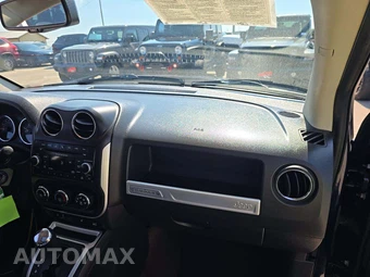2014 Jeep Compass Latitude - miniatura 16