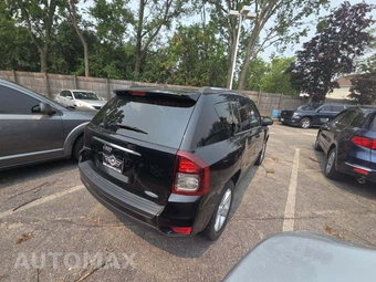 2014 Jeep Compass Latitude – miniatura 3