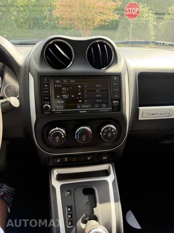2014 Jeep Compass Latitude - miniatura 2