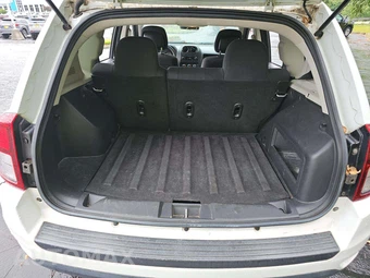 2014 Jeep Compass Sport – miniatura 14