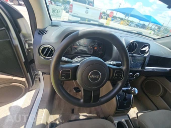 2014 Jeep Compass Sport – miniatura 10