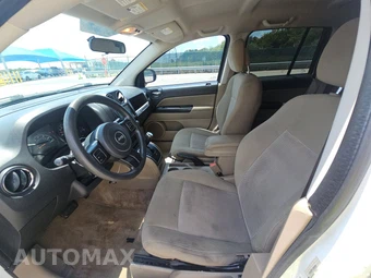 2014 Jeep Compass Sport – miniatura 7