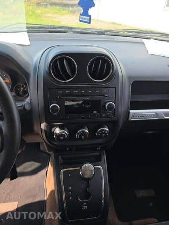 2014 Jeep Compass Sport – miniatura 7