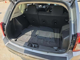 2014 Jeep Compass Sport - miniatura 14