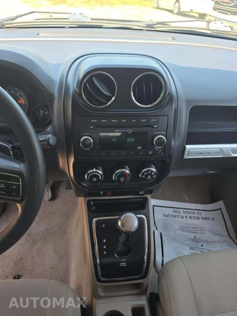 2014 Jeep Compass Sport – miniatura 7