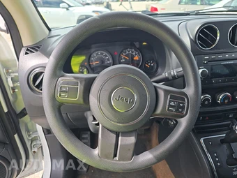 2014 Jeep Compass Sport – miniatura 10