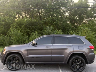 2014 Jeep Grand Cherokee Altitude Edition - miniatura 5