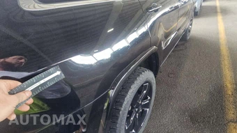 2014 Jeep Grand Cherokee Altitude Edition - miniatura 19