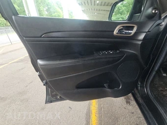 2014 Jeep Grand Cherokee Altitude Edition - miniatura 9