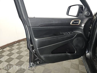 2014 Jeep Grand Cherokee Laredo - miniatura 9