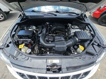 2014 Jeep Grand Cherokee Limited – miniatura 15