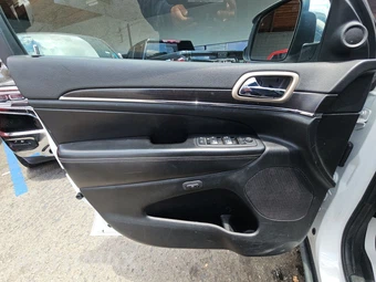 2014 Jeep Grand Cherokee Limited – miniatura 9