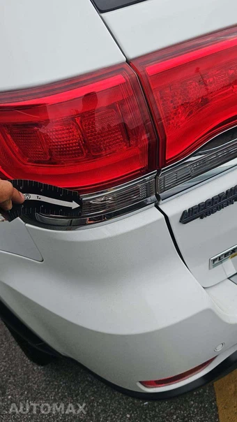 2014 Jeep Grand Cherokee Limited – miniatura 26