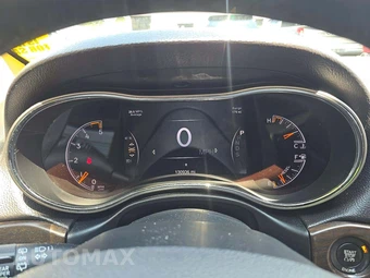 2014 Jeep Grand Cherokee Limited - miniatura 9