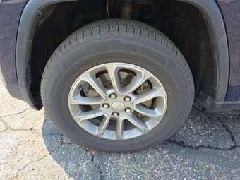 2014 Jeep Grand Cherokee Limited - miniatura 21