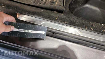 2014 Jeep Grand Cherokee Limited - miniatura 28