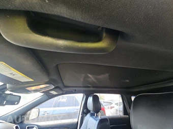 2014 Jeep Grand Cherokee Overland - miniatura 16