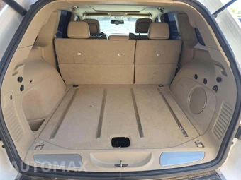 2014 Jeep Grand Cherokee Overland - miniatura 14