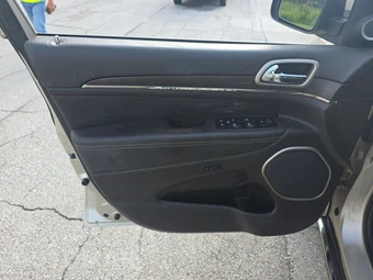 2014 Jeep Grand Cherokee Summit – miniatura 9