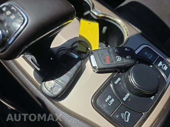 2014 Jeep Grand Cherokee Summit - miniatura 8