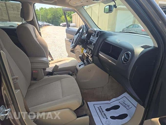 2014 Jeep Patriot Altitude Edition - miniatura 15