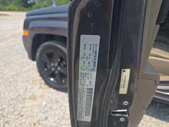 2014 Jeep Patriot Altitude Edition - miniatura 2
