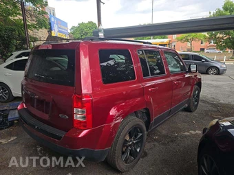 2014 Jeep Patriot Altitude Edition – miniatura 3