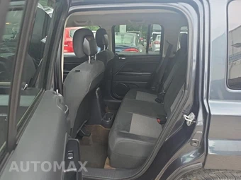 2014 Jeep Patriot Altitude Edition – miniatura 10