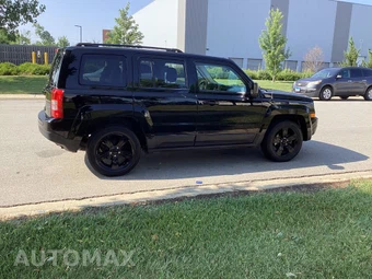 2014 Jeep Patriot Altitude Edition - miniatura 3